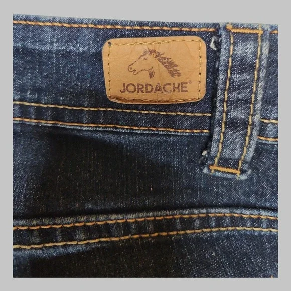 Jordache Capri Jeans - Womens Size 12 - Blue - Skinny Crop - Distressed - Picture 3 of 9